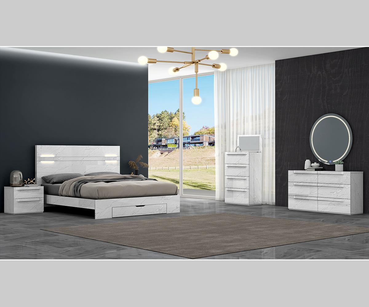 Zeke Queen 8 pc Set